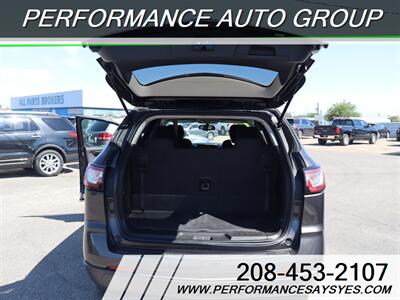 2017 Chevrolet Traverse LT   - Photo 19 - Caldwell, ID 83605
