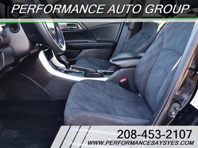 2017 Honda Accord EX   - Photo 10 - Caldwell, ID 83605