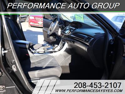 2017 Honda Accord EX   - Photo 18 - Caldwell, ID 83605