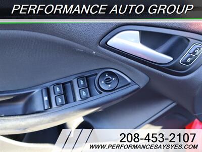 2016 Ford Focus SE   - Photo 15 - Caldwell, ID 83605