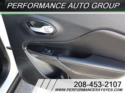 2015 Jeep Cherokee Limited   - Photo 22 - Caldwell, ID 83605