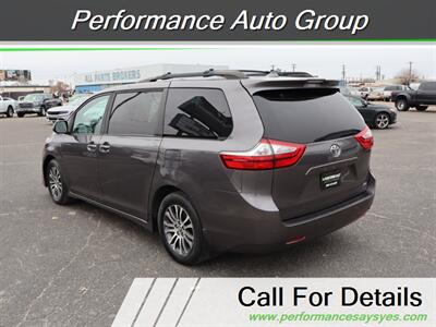 2019 Toyota Sienna XLE 8-Passenger   - Photo 5 - Caldwell, ID 83605