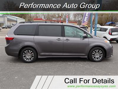 2019 Toyota Sienna XLE 8-Passenger   - Photo 2 - Caldwell, ID 83605