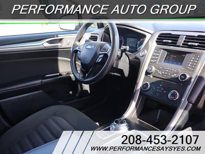 2017 Ford Fusion SE   - Photo 13 - Caldwell, ID 83605