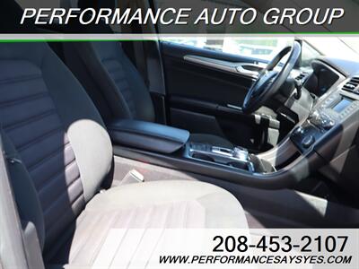 2017 Ford Fusion SE   - Photo 12 - Caldwell, ID 83605