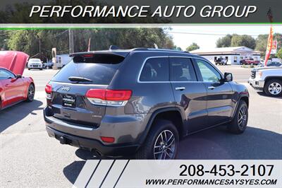 2017 Jeep Grand Cherokee Limited   - Photo 3 - Caldwell, ID 83605