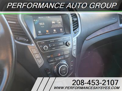 2017 Hyundai SANTA FE Limited - Photo 20 - Caldwell, ID 83605