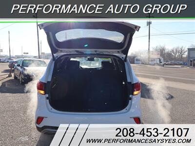 2017 Hyundai SANTA FE Limited - Photo 9 - Caldwell, ID 83605