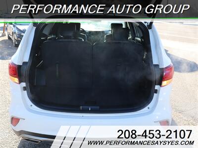 2017 Hyundai SANTA FE Limited - Photo 6 - Caldwell, ID 83605