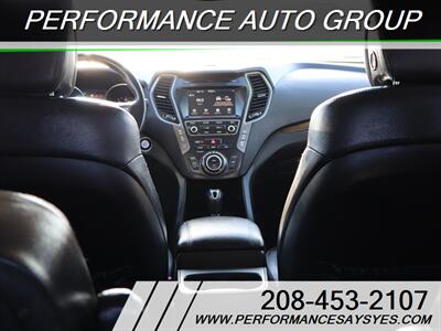 2017 Hyundai SANTA FE Limited - Photo 8 - Caldwell, ID 83605