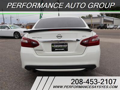2017 Nissan Altima 2.5 SR   - Photo 4 - Caldwell, ID 83605