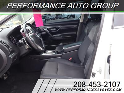 2017 Nissan Altima 2.5 SR   - Photo 11 - Caldwell, ID 83605