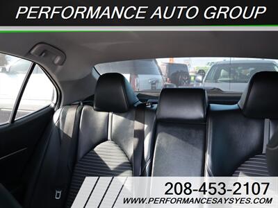 2021 Toyota Camry SE   - Photo 19 - Caldwell, ID 83605