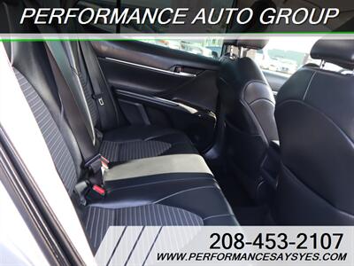 2021 Toyota Camry SE   - Photo 11 - Caldwell, ID 83605