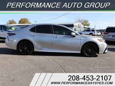 2021 Toyota Camry SE   - Photo 2 - Caldwell, ID 83605