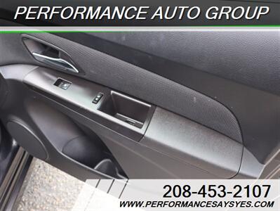 2015 Chevrolet Cruze 2LT Auto   - Photo 12 - Caldwell, ID 83605