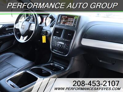 2017 Dodge Grand Caravan GT   - Photo 11 - Caldwell, ID 83605