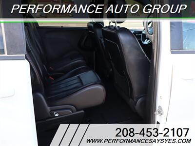 2017 Dodge Grand Caravan GT   - Photo 12 - Caldwell, ID 83605