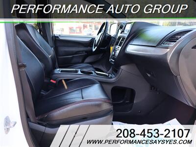 2017 Dodge Grand Caravan GT   - Photo 13 - Caldwell, ID 83605