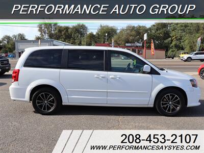 2017 Dodge Grand Caravan GT   - Photo 2 - Caldwell, ID 83605