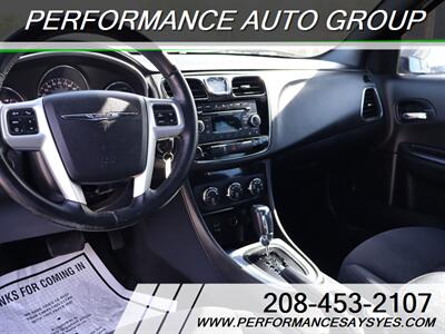 2013 Chrysler 200 Touring   - Photo 11 - Caldwell, ID 83605