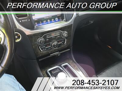 2015 Chrysler 300 C   - Photo 43 - Caldwell, ID 83605