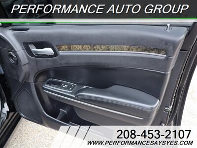 2015 Chrysler 300 C   - Photo 11 - Caldwell, ID 83605