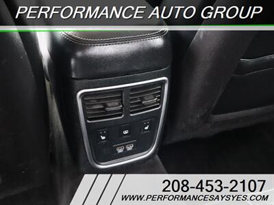 2015 Chrysler 300 C   - Photo 17 - Caldwell, ID 83605