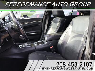 2015 Chrysler 300 C   - Photo 48 - Caldwell, ID 83605