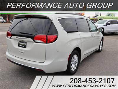 2017 Chrysler Pacifica Touring Plus - Photo 7 - Caldwell, ID 83605