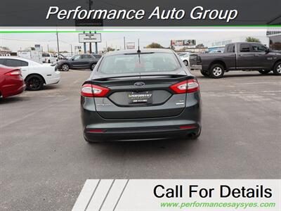 2015 Ford Fusion SE   - Photo 4 - Caldwell, ID 83605