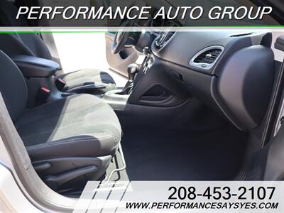 2015 Dodge Dart SXT   - Photo 9 - Caldwell, ID 83605