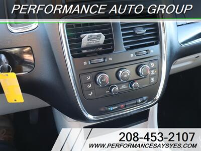 2017 Dodge Grand Caravan SXT   - Photo 20 - Caldwell, ID 83605