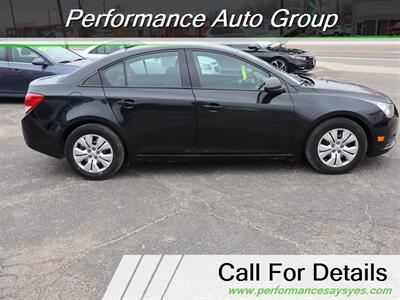 2014 Chevrolet Cruze LS Auto   - Photo 2 - Caldwell, ID 83605