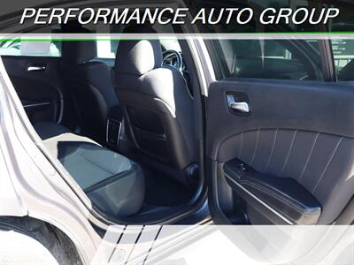 2016 Dodge Charger SXT   - Photo 13 - Caldwell, ID 83605