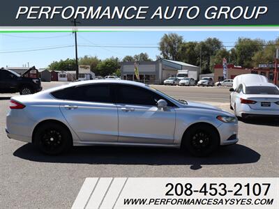 2016 Ford Fusion SE   - Photo 2 - Caldwell, ID 83605