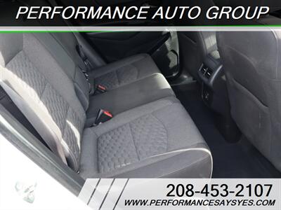 2021 Chevrolet Equinox LT   - Photo 10 - Caldwell, ID 83605