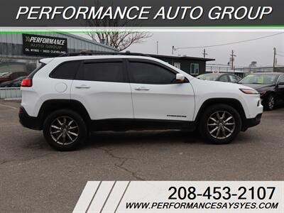 2016 Jeep Cherokee Limited   - Photo 2 - Caldwell, ID 83605