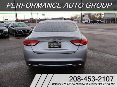 2015 Chrysler 200 Limited - Photo 6 - Caldwell, ID 83605