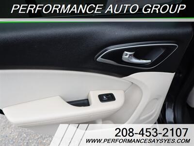 2016 Chrysler 200 Limited   - Photo 31 - Caldwell, ID 83605