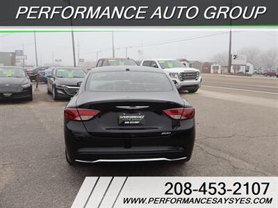 2016 Chrysler 200 Limited   - Photo 12 - Caldwell, ID 83605