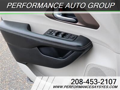 2020 Chrysler Voyager LXi - Photo 14 - Caldwell, ID 83605