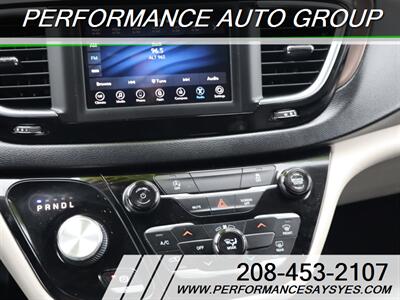 2020 Chrysler Voyager LXi - Photo 18 - Caldwell, ID 83605