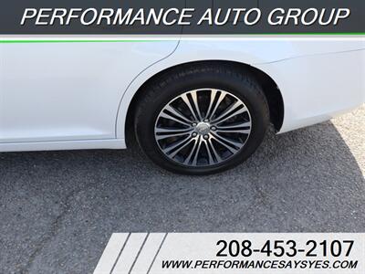 2014 Chrysler 300 S   - Photo 14 - Caldwell, ID 83605