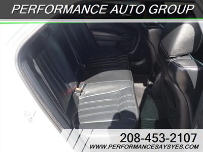 2014 Chrysler 300 S   - Photo 22 - Caldwell, ID 83605
