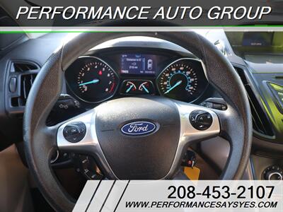 2015 Ford Escape SE   - Photo 13 - Caldwell, ID 83605
