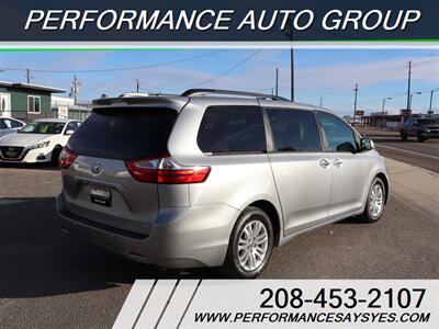 2017 Toyota Sienna XLE 8-Passenger - Photo 3 - Caldwell, ID 83605