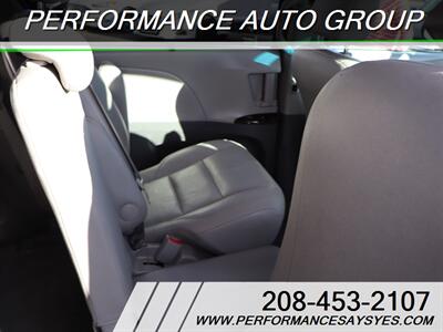 2017 Toyota Sienna XLE 8-Passenger - Photo 10 - Caldwell, ID 83605