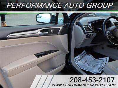 2017 Ford Fusion SE   - Photo 6 - Caldwell, ID 83605