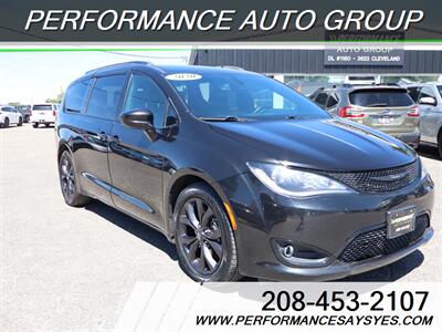 2020 Chrysler Pacifica Touring L Plus Minivan